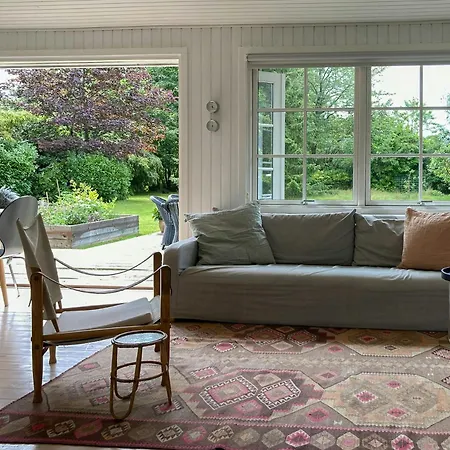 House In Nature Close To The Semesterbostad *