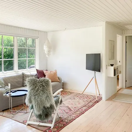 House In Nature Close To The Semesterbostad Græsted